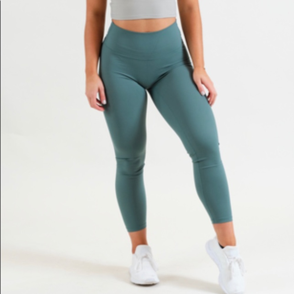 Paragon everyday high waisted leggings